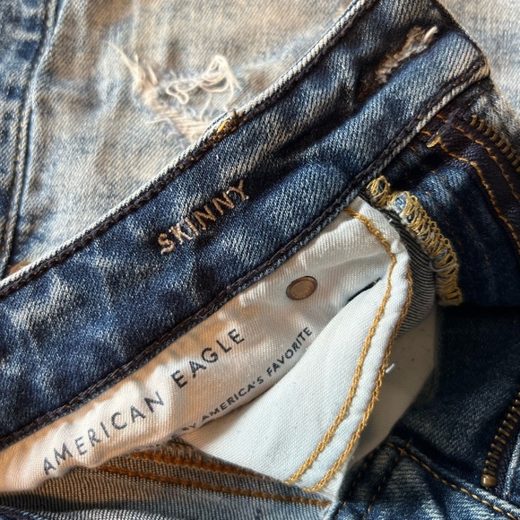 American Eagle Next Level Airflex distressed & repaired Skinny Jean. Size 31x30 - Picture 4 of 5